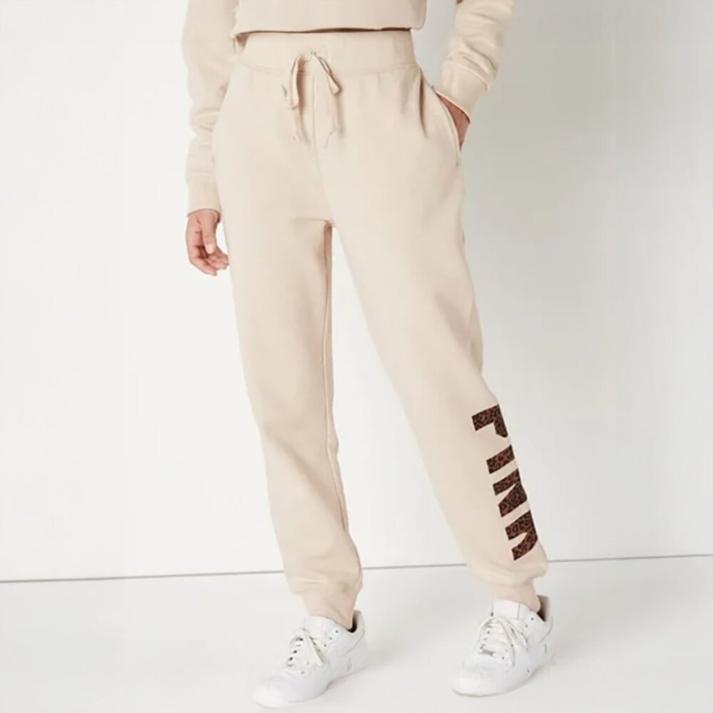 Victoria's Secret PINK Everyday Relaxed Jogger Pants (Vanilla Bean Cheetah)